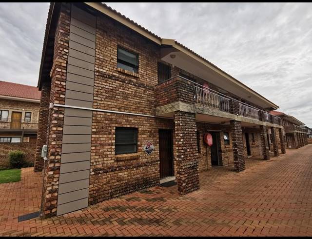 2 BEDROOM PROPERTY TO RENT IN DIE BULT